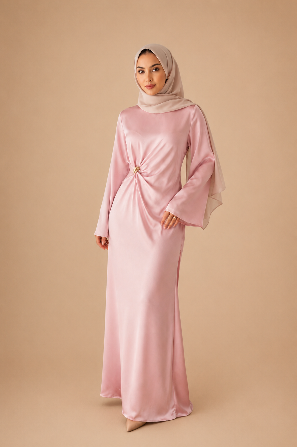 Robe longue satinée Salima Rose